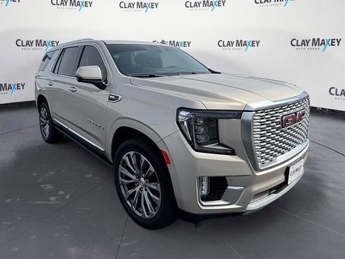 Used 2021 GMC Yukon Denali w/ Denali Premium Package image 7