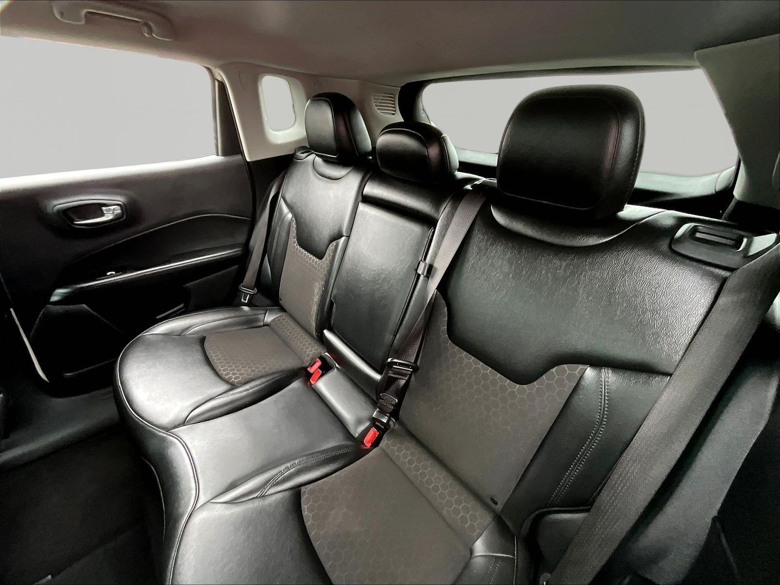Used 2021 Jeep Compass Latitude FWD image 22