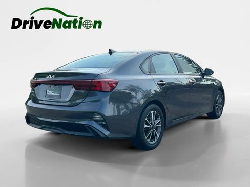 Used 2023 Kia Forte LXS w/ LXS Technology Package FWD image 5