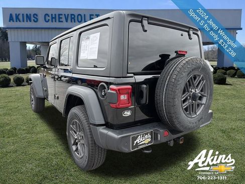 Used 2024 Jeep Wrangler Unlimited Sport AWD/4WD image 8