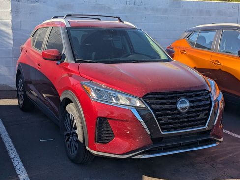 Certified 2024 Nissan Kicks SV w/ Exterior Package image 4