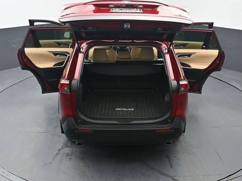 Certified 2022 Toyota RAV4 XLE AWD/4WD image 47