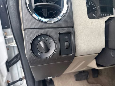 Used 2010 Ford F350 XLT AWD/4WD image 17