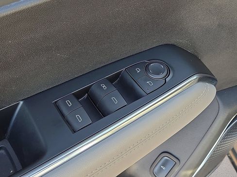 Used 2024 GMC Acadia Elevation w/ Luxury Package FWD image 24