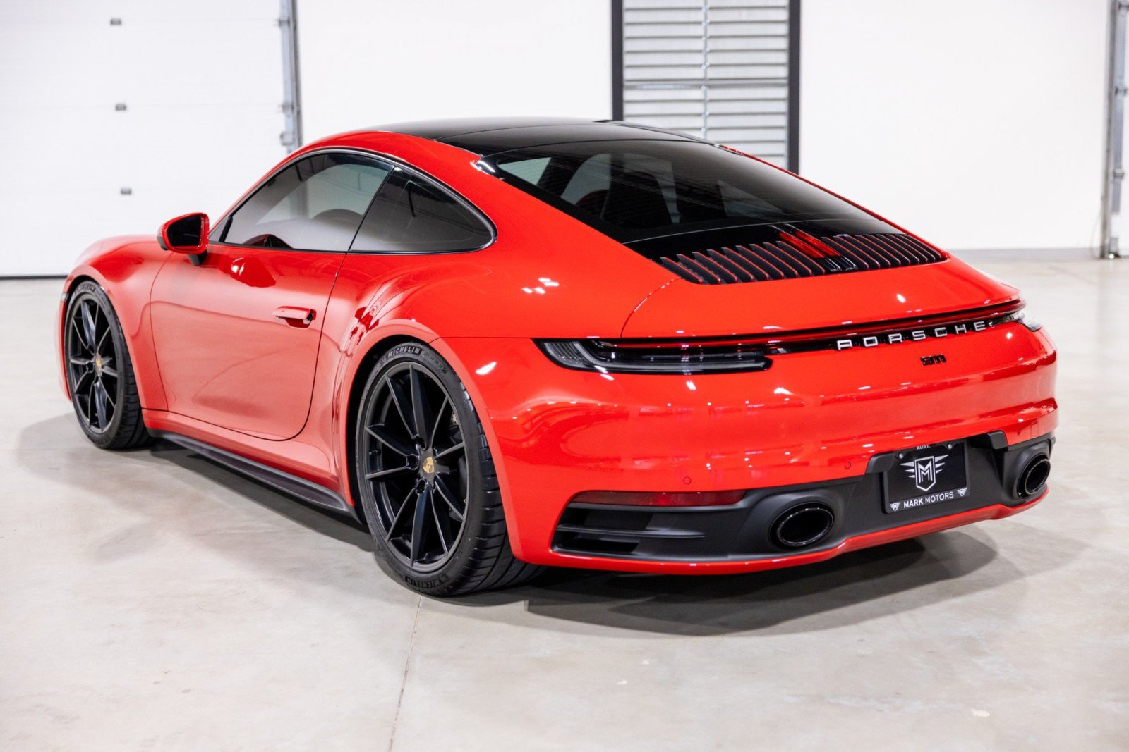 Used 2024 Porsche 911 Carrera RWD image 7