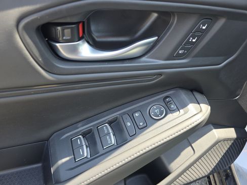 Used 2025 Honda Accord Sport image 24