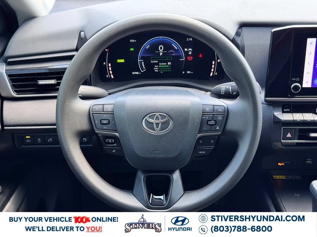 Used 2025 Toyota Camry LE FWD image 22