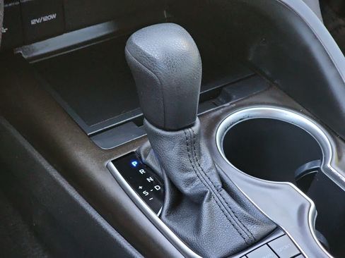 Used 2023 Toyota Camry LE w/ Convenience Package FWD image 21