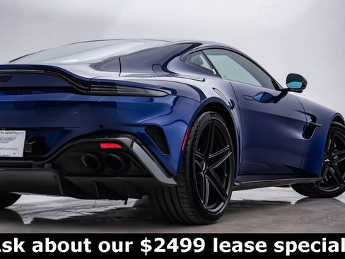 Used 2025 Aston Martin V8 Vantage Coupe image 11