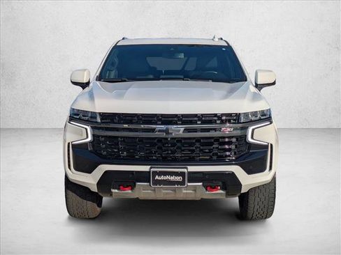 Used 2022 Chevrolet Tahoe Z71 w/ Luxury Package image 2