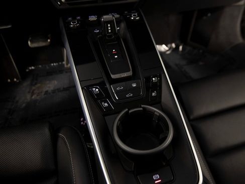 Certified 2022 Porsche 911 Carrera 4S image 28