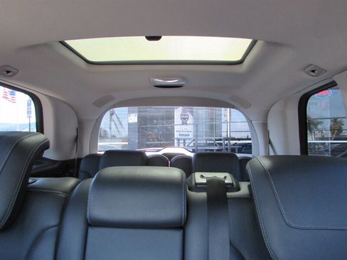 Used 2011 Mercedes-Benz GL 450 4MATIC image 28