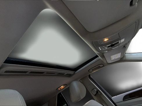 Used 2014 Mercedes-Benz ML 350 4MATIC w/ Premium 1 Package image 23