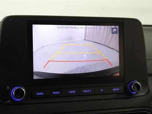 Used 2022 Hyundai Kona SEL image 12