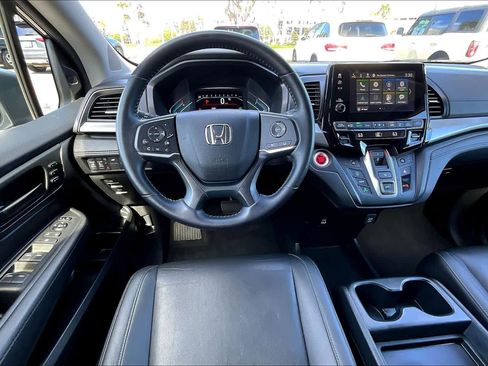 Used 2023 Honda Odyssey EX-L image 5