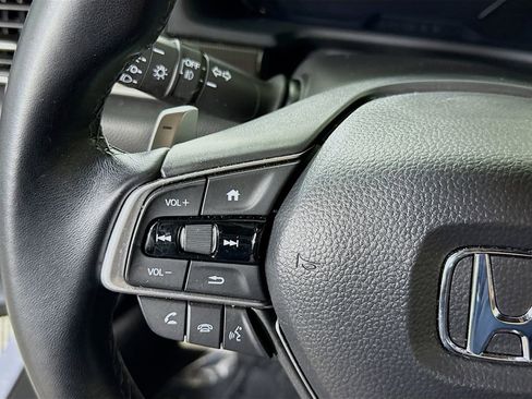 Used 2022 Honda Accord Sport image 19