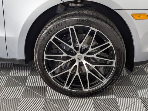 New 2026 Porsche Macan image 14
