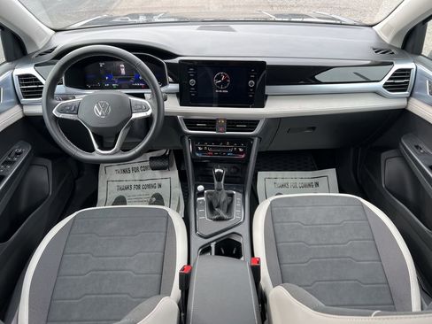 Used 2025 Volkswagen Taos SE image 26