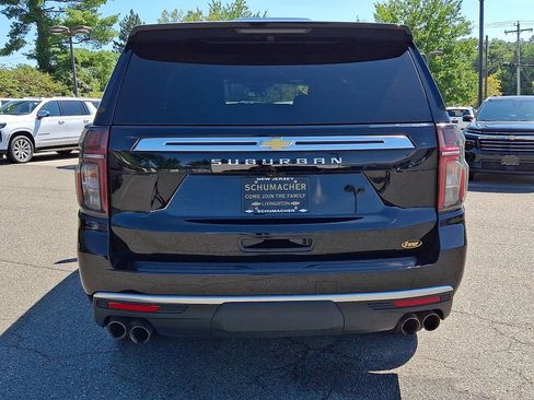 Certified 2024 Chevrolet Suburban High Country AWD/4WD image 5