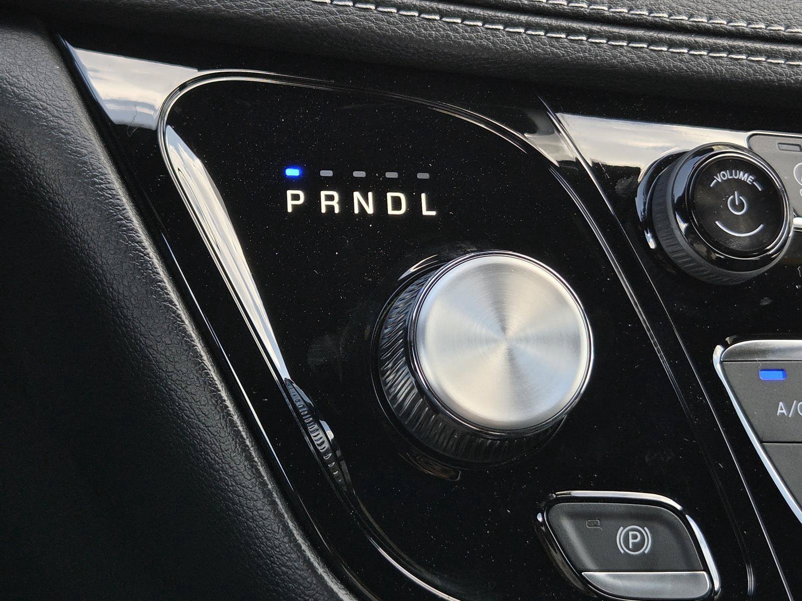 New 2027 Chrysler Pacifica Select FWD image 14