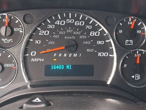 Used 2024 Chevrolet Express 2500 w/ Driver Convenience Package RWD image 18