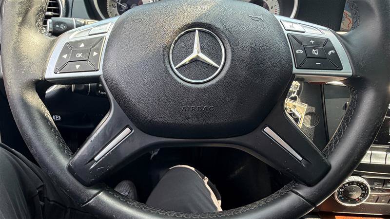 Used 2013 Mercedes-Benz C 300 Luxury 4MATIC Sedan image 32