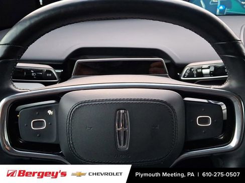 Used 2024 Lincoln Nautilus Premier AWD/4WD image 21