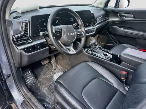 Certified 2023 Kia Sportage EX FWD image 9