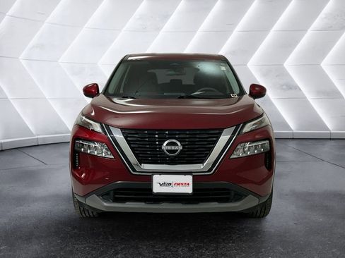 Used 2022 Nissan Rogue SV FWD image 2