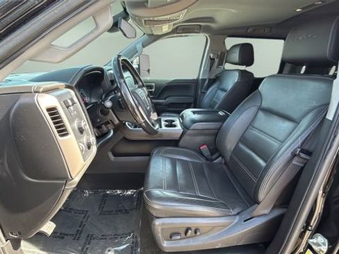 Used 2018 GMC Sierra 2500 Denali w/ Duramax Plus Package image 18