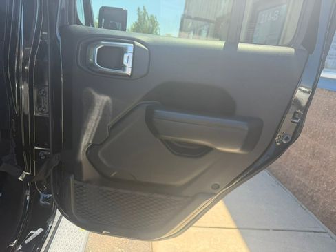Used 2020 Jeep Gladiator Sport w/ Quick Order Package 24S AWD/4WD image 26