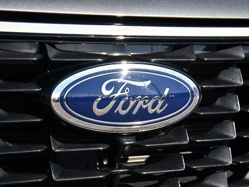 Used 2025 Ford Escape Base w/ PHEV Premium Package image 33