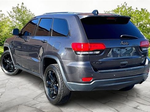 Used 2018 Jeep Grand Cherokee Limited w/ Luxury Group II image 12