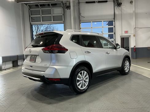 Used 2020 Nissan Rogue SV image 32