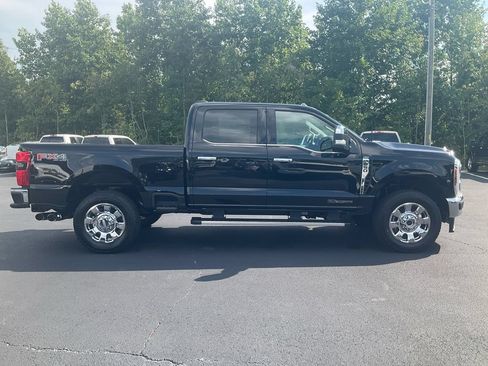New 2026 Ford F250 Lariat w/ Chrome Package AWD/4WD image 4