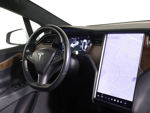Used 2020 Tesla Model X Long Range AWD/4WD image 23