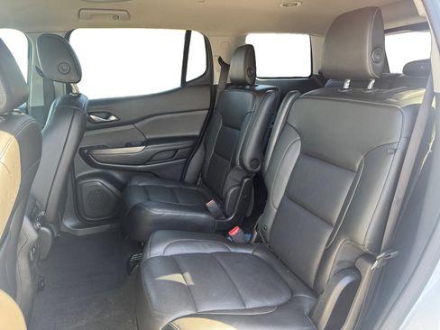 Used 2019 GMC Acadia SLT FWD image 13