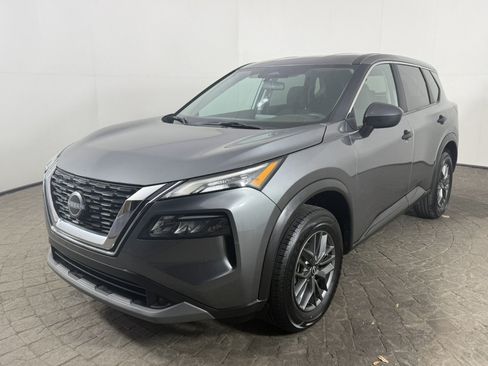 Used 2023 Nissan Rogue S FWD image 3