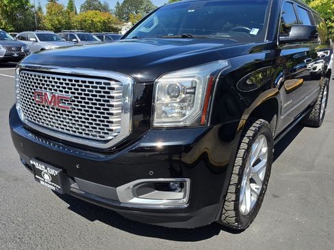 Used 2016 GMC Yukon XL Denali w/ Open Road Package AWD/4WD image 3