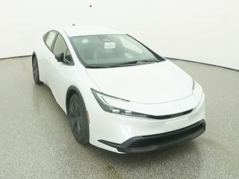 New 2026 Toyota Prius LE image 36
