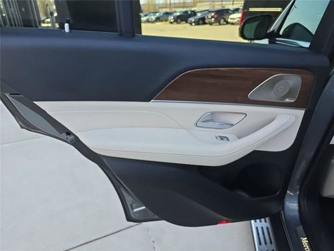 New 2026 Mercedes-Benz GLE 450 4MATIC image 14