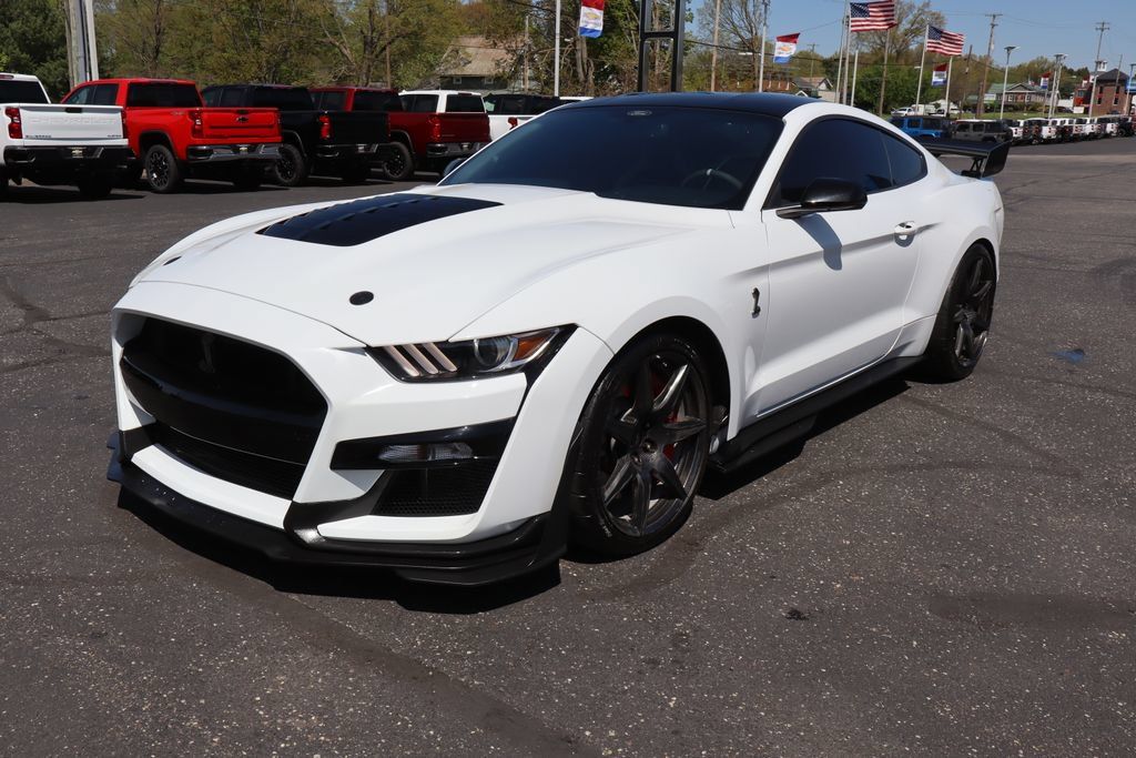 Used 2021 Ford Mustang Shelby GT500 w/ Carbon Fiber Track Pack RWD image 32