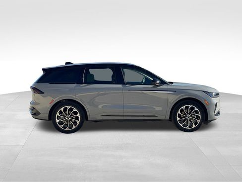 New 2026 Lincoln Nautilus Reserve AWD/4WD image 6