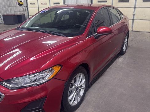 Used 2020 Ford Fusion SE image 8