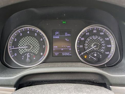 Used 2019 Hyundai Elantra SE image 24