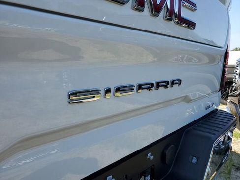 New 2025 GMC Sierra 2500 SLT w/ SLT Premium Package image 8