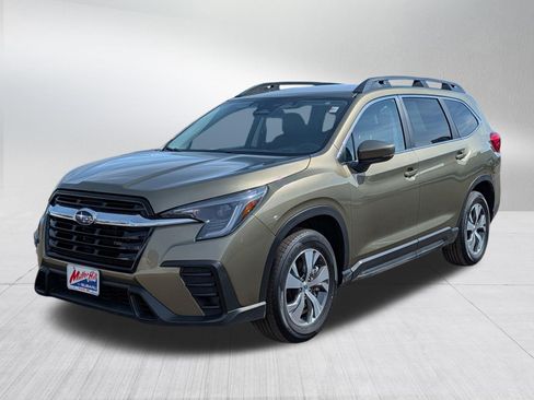 Certified 2025 Subaru Ascent Premium image 3