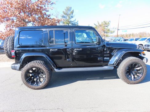 Used 2023 Jeep Wrangler Unlimited Sahara w/ Cold Weather Group image 4