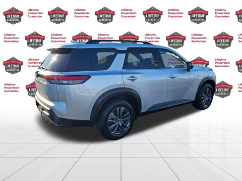Certified 2022 Nissan Pathfinder SV w/ SV Premium Package image 7