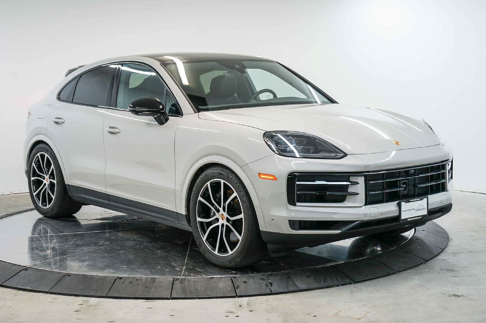 Certified 2026 Porsche Cayenne Coupe AWD/4WD image 7